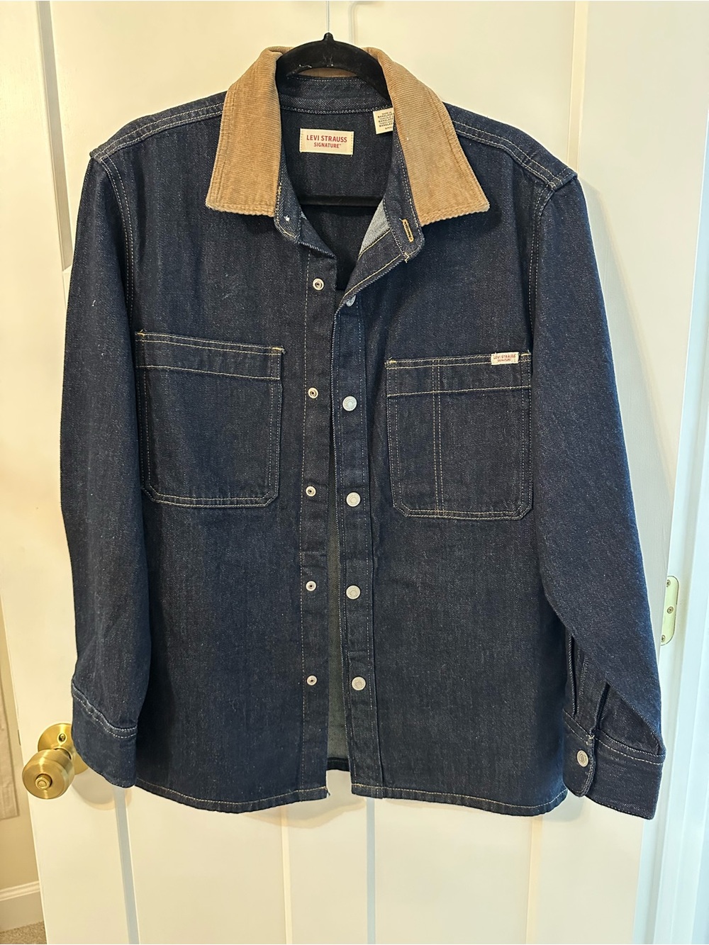 BRAND NEW Levi's Men's Dark Blue Denim Jacket with Tan Corduroy Collar